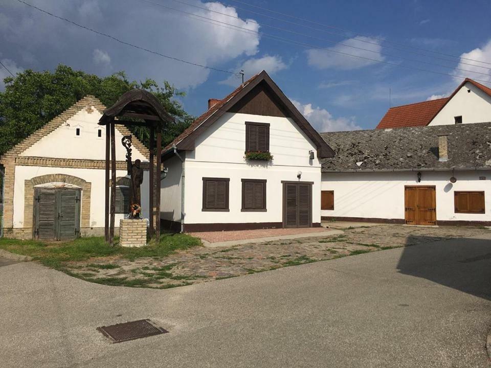 HajosBago Pince公寓 外观 照片